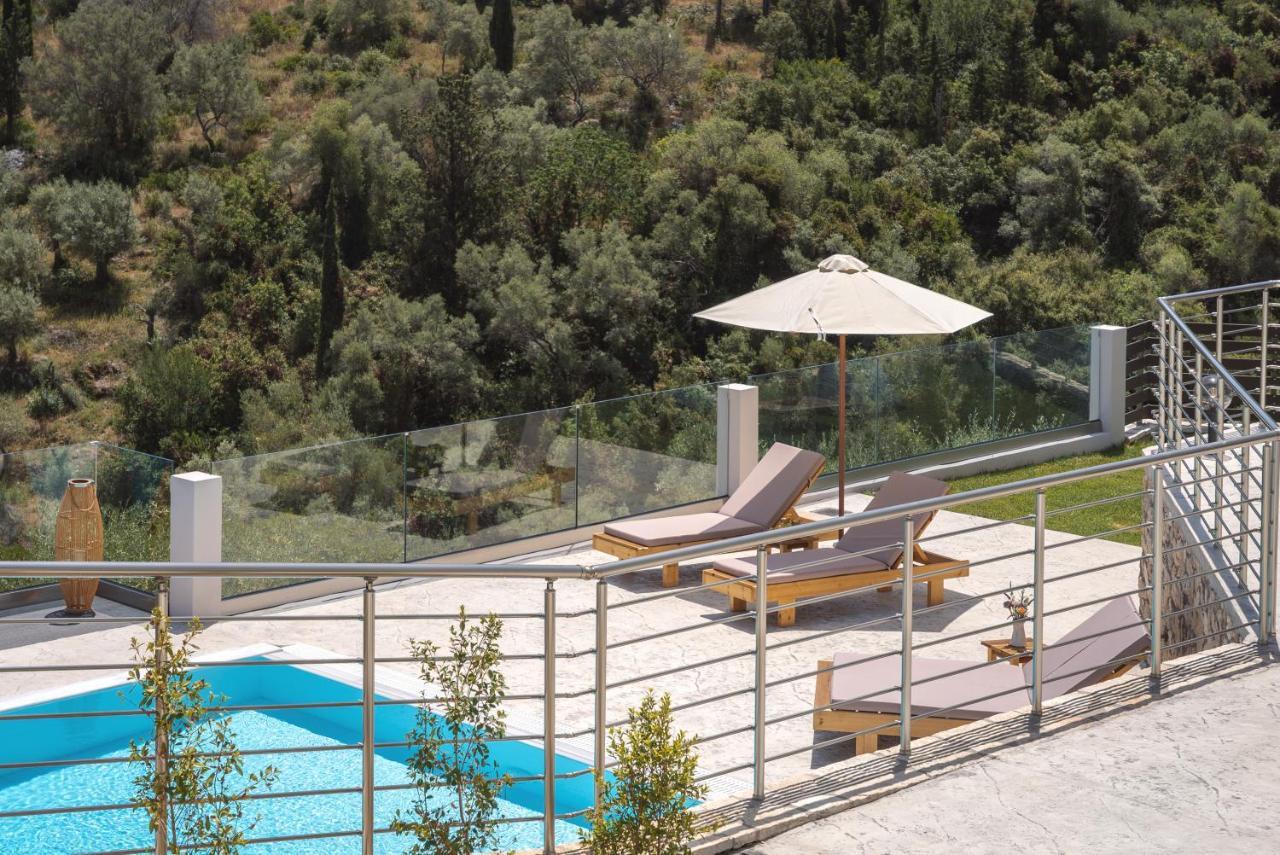Koumaries Villas ลิเกีย ภายนอก รูปภาพ