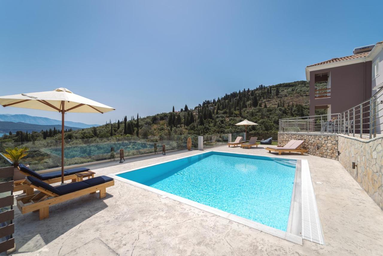 Koumaries Villas ลิเกีย ภายนอก รูปภาพ