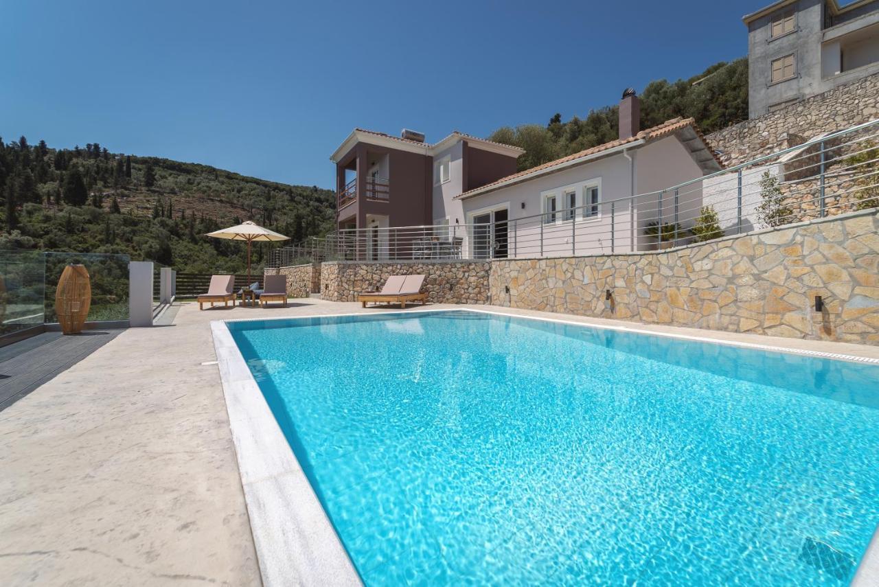 Koumaries Villas ลิเกีย ภายนอก รูปภาพ
