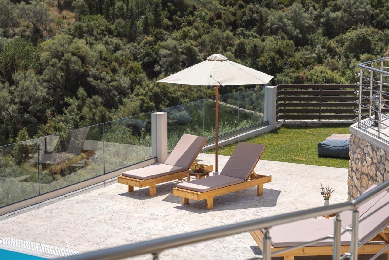 Koumaries Villas ลิเกีย ภายนอก รูปภาพ
