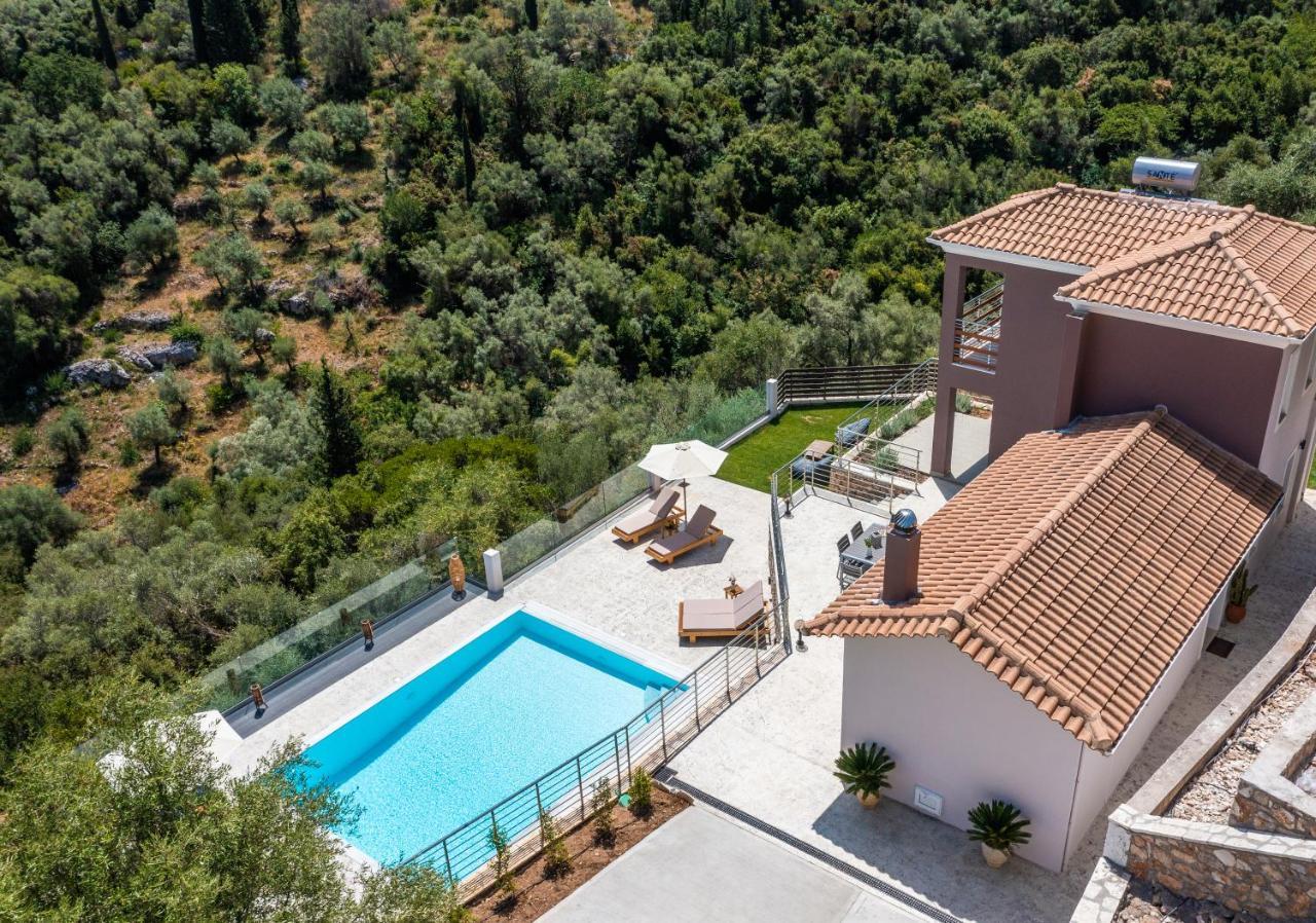 Koumaries Villas ลิเกีย ภายนอก รูปภาพ