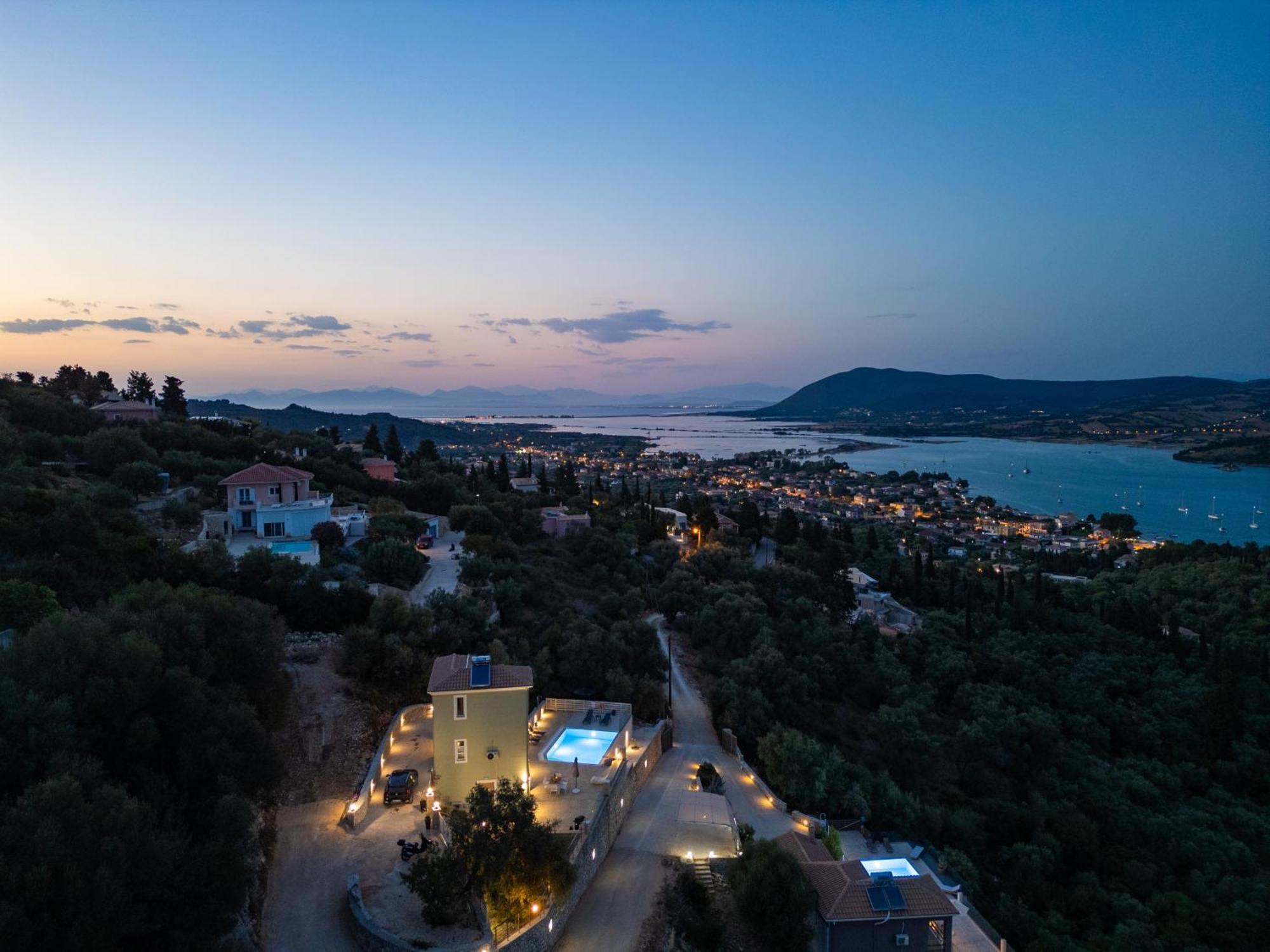 Koumaries Villas ลิเกีย ภายนอก รูปภาพ